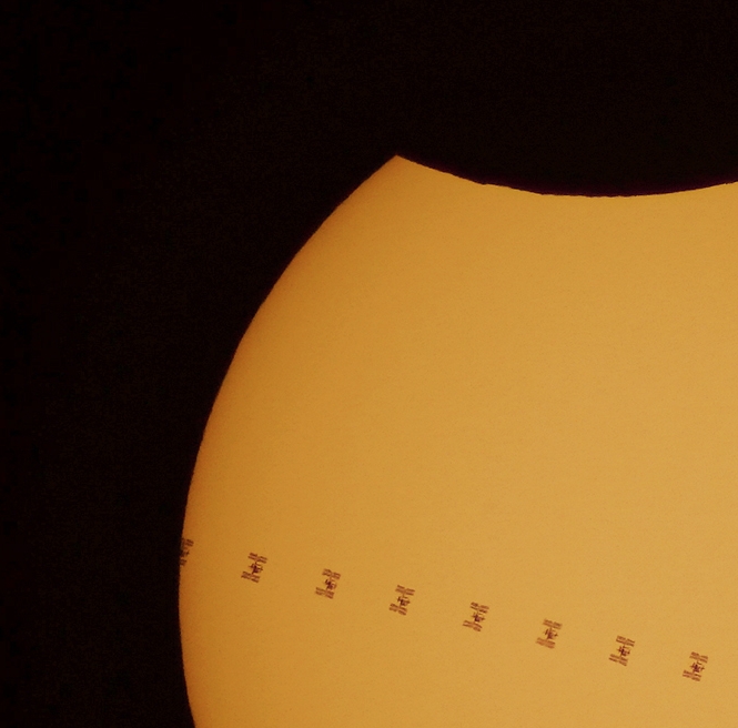 ISS vor der Sonne, Sonnenfinsternis by Th Boeckel