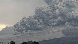 Volcano Sinabung 2014 Video, by Th. Boeckel
