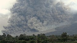 Volcano Sinabung 2014 Video, by Th. Boeckel